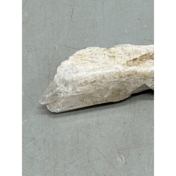 Raw Quartz Crystal Point Specimen 2.5x1" READ - Picture 7 of 8